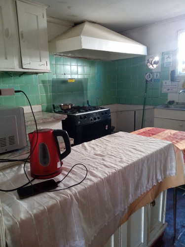 Gran Casa De 2 Pisos Con Patente De Hostal