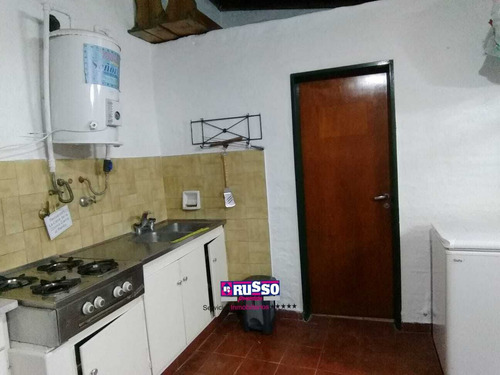 Venta Casa Quinta 6 Ambientes Barrio 20 De Junio