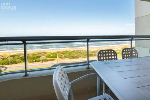 Torrelobos, Punta Del Este, Apartamento En Alquiler Frente Al Mar.