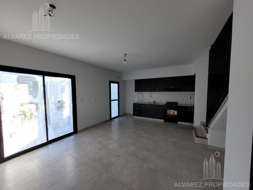 Imagen 3 de 25 de Dúplex 3 Ambientes Venta Castelar