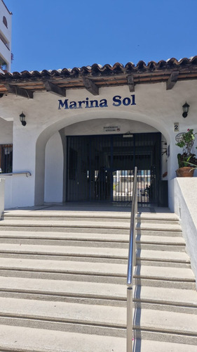 Departamento En Venta Amueblado En Marina Vallarta En Puerto Vallarta, Jalisco