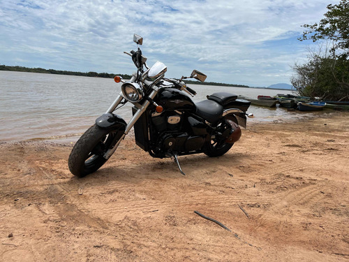 Suzuki Boulevard M800