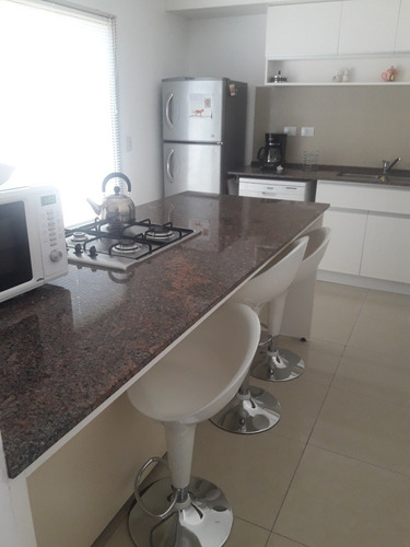 Imagen 10 de 22 de Departamento Villa Carlos Paz, De Categoria, Con Pileta, A Mts Del Lago San Roque, , Zona De Ingreso A La Ciudad
