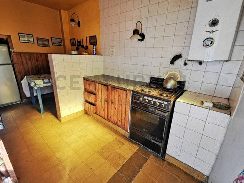 Imagen 5 de 13 de Horacio Cestino E/ San Martín Y Sidotti. Casa En Venta En Ensenada