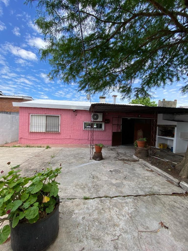 Hermosa Casa En Alquiler En Avenida De Entrada A Nueva Helvecia