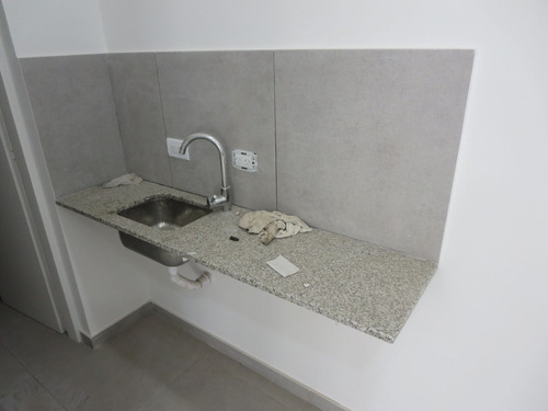 Imagen 8 de 10 de Local Comercial En Venta Ubicado En 12 De Octubre