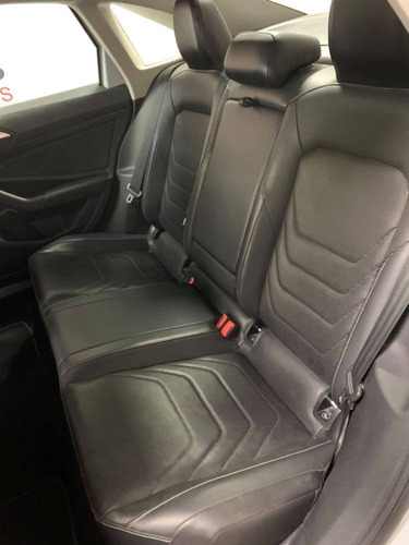 Imagen 8 de 15 de Volkswagen Jetta 2019 4p Highline L4/1.4/t Aut