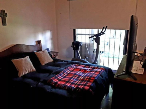 Chalet 4 Ambientes Con Cochera