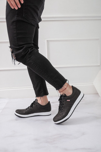 Zapatillas Hombre Urbanas Bajas Livianas Gary Bym Shoes