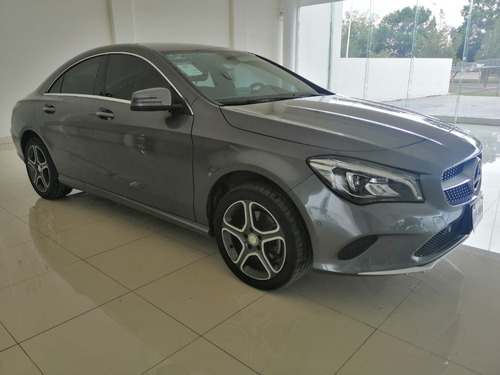 Imagen 3 de 10 de Mercedez Benz Cla 200 2017
