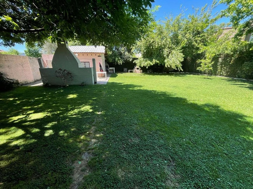 Imagen 21 de 27 de Casa Quinta A La Venta En Del Viso Centro!