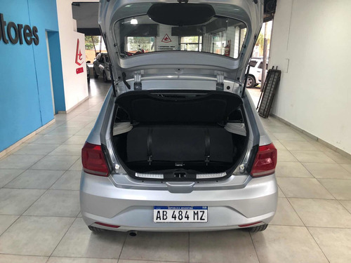 Imagen 7 de 9 de Volkswagen Gol Trend 1.6 Pack I 101cv 3p 2017
