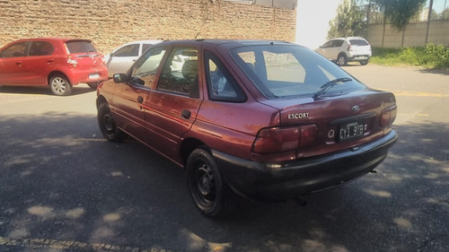 Ford Escort LX 1.8 AA DH NAFTA