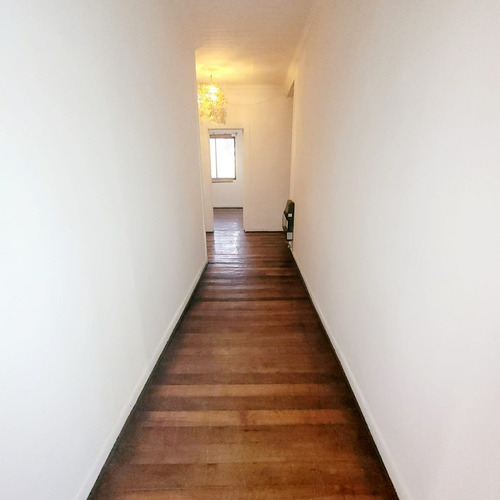 Amplia Casa 5d 2 B En Arriendo, Ñuñoa
