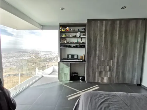 Preciosa Residencia De Autor En Los Cipreses, Vista Espectacular, Única !!