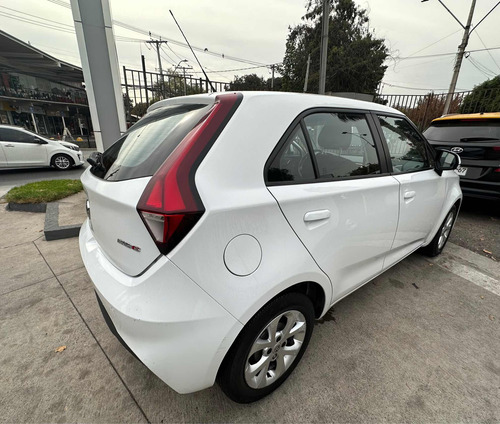 Imagen 2 de 9 de Mg New Mg3 1,5 Hb Mt