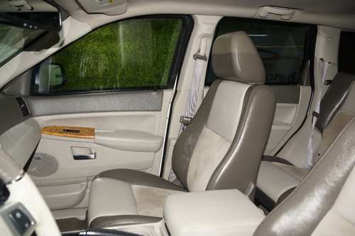 Imagen 6 de 14 de Jeep Grand Cherokee Limited Premium 2010