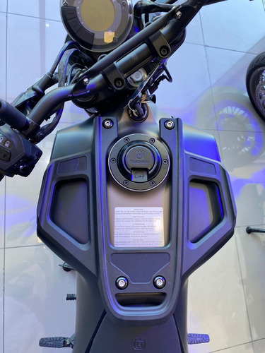 Imagen 9 de 15 de Husqvarna Svartpilen 401 | Financiacion Exclusiva