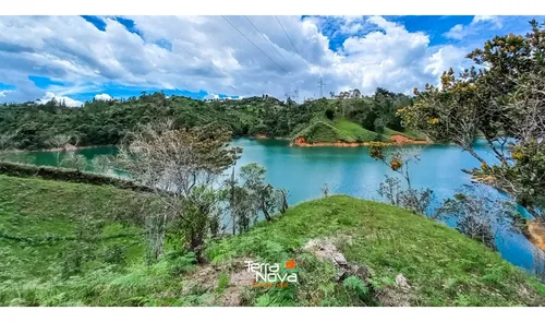 Lote Con Acceso A Embalse En Venta Guatapé