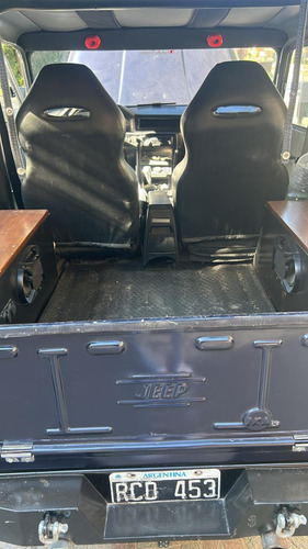 Jeep Ika Ford 221 4x4