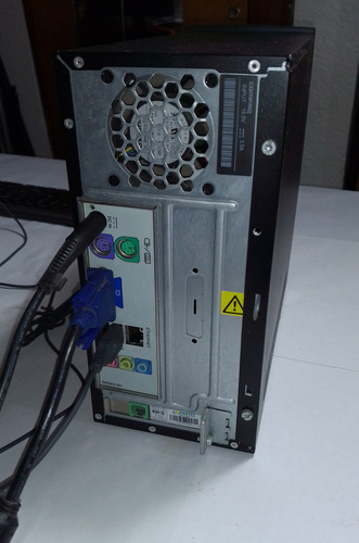 Mini Pc Compaq Cq2404la Con Monitor 15 Teclado Y Mouse (Usado)