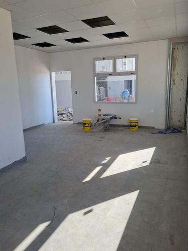 Nave Industrial 1000 M² A Estrenar