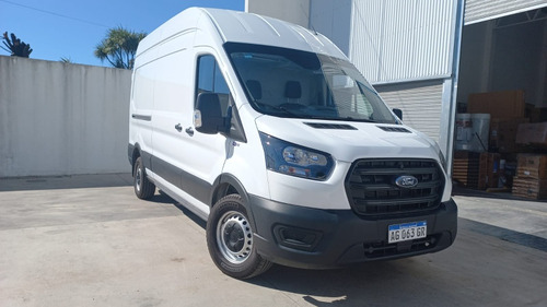 Ford Transit 2.2 Furgon Largo 350l