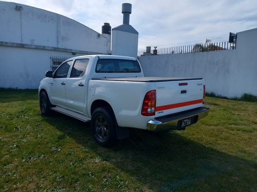 Imagen 11 de 13 de Toyota Hilux Dx 2.5td 4x2 2011