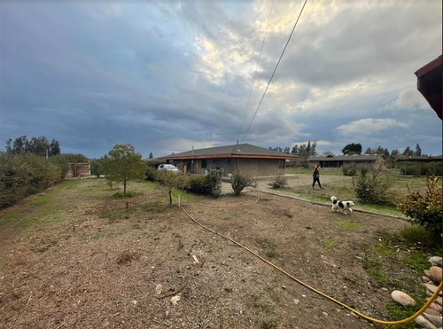 Casa En Venta De 3 Dorm. En Isla De Maipo