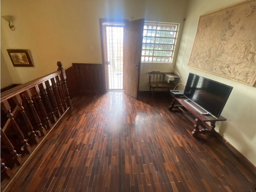 Casa En Venta Trigal Centro De 2 Niveles Calle Cerrada Cb-8062501