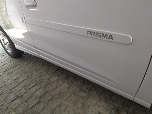 Chevrolet / Prisma Lt 1.0 8v