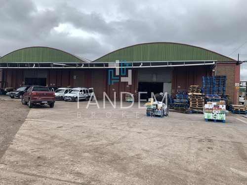 Galpón De 1500 M2 Cubiertos Con Racks En Predio A Mts De Panamericana