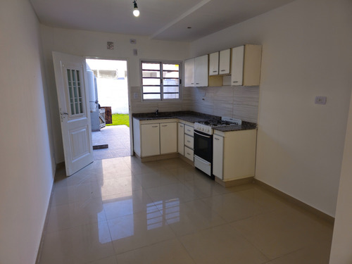Ph Tres Ambientes En Alquiler Castelar Norte