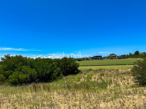 Venta Lote Exclusivo Con Vista Directa A Las Canchas De Polo! Costa Esmeralda