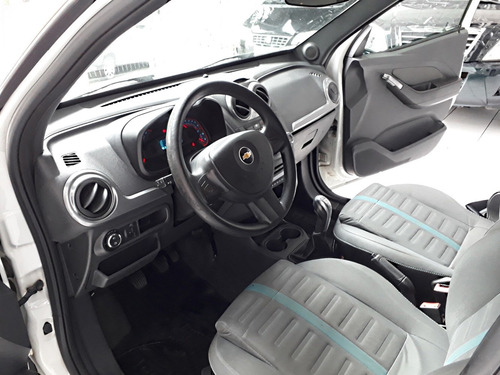 Chevrolet Montana Sport 1.4 Flex / Montana Temos Fiat Strada