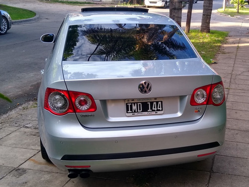 Imagen 3 de 9 de Volkswagen Vento 2.0 T Fsi Elegance 2009