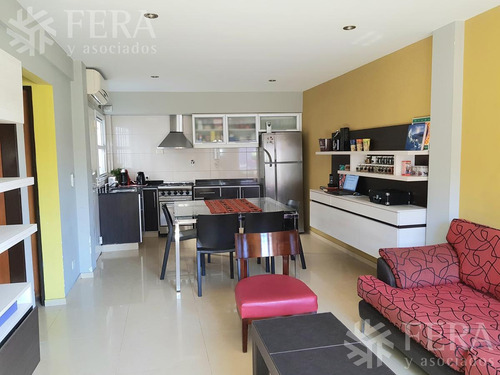 Imagen 2 de 21 de Venta De Duplex De 4 Ambientes Con Patio Y Terraza En Comun En Wilde (28076)