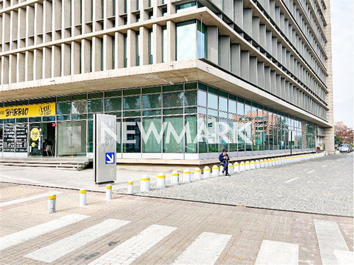 Impecable Y Amplio Local Comercial En Las Condes