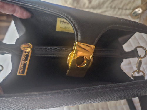 Cartera Mara Varesse De Cuero Negro Negro Lisa Oro Negro (Usado)