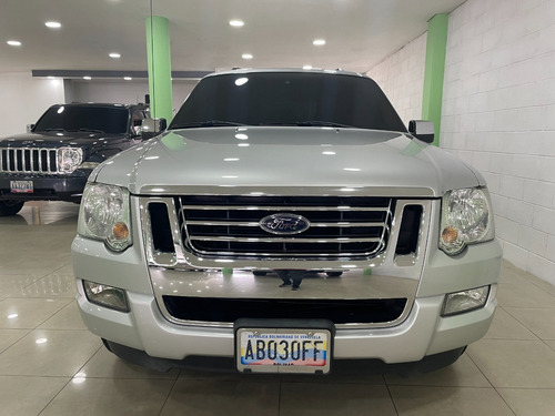 Imagen 2 de 13 de Ford Explorer 4x4
