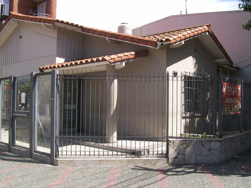 Excelente Inmueble Solo Para Uso Profesional