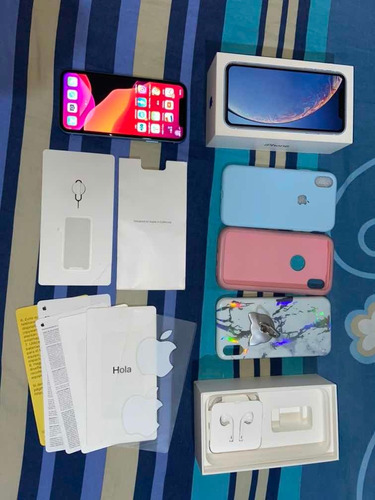 iPhone XR Blue- 128 Gb