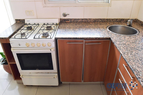 Super En Precio! 1750u$s/m2 Departamento De 3 Ambientes 5 Años De Antig.
