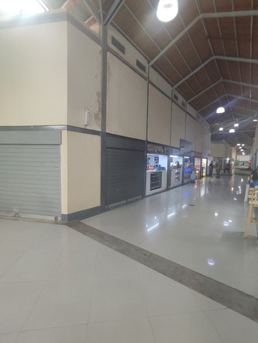 Imagen 3 de 10 de Local Comercial En C.c. Metro Express En San Diego. Vende Crismelia Castillo