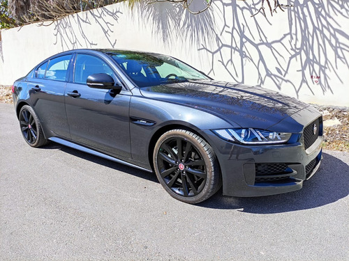 Imagen 7 de 13 de Jaguar Xe Le 1 R-sport 2.0 2018