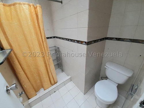 Espaciosa Casa En Vende De 450mts² En Urbanización Miranda