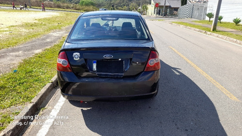 Imagem 13 de 14 de Ford Fiesta Sedan 2007 1.0 Flex 4p