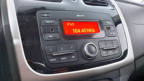 Imagen 15 de 21 de Renault Logan 1.6 Authentique 85cv