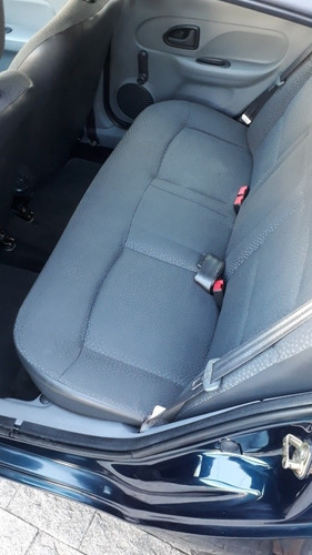 Renault Clio 2007 1.0 16v Authentique Hi-flex 5p