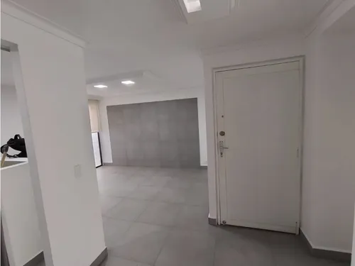 Apartamento Reformado En Los Parra - El Poblado